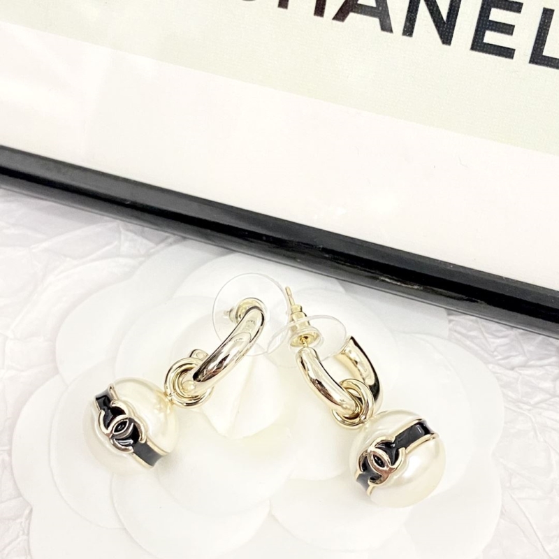 Ch**el earrings